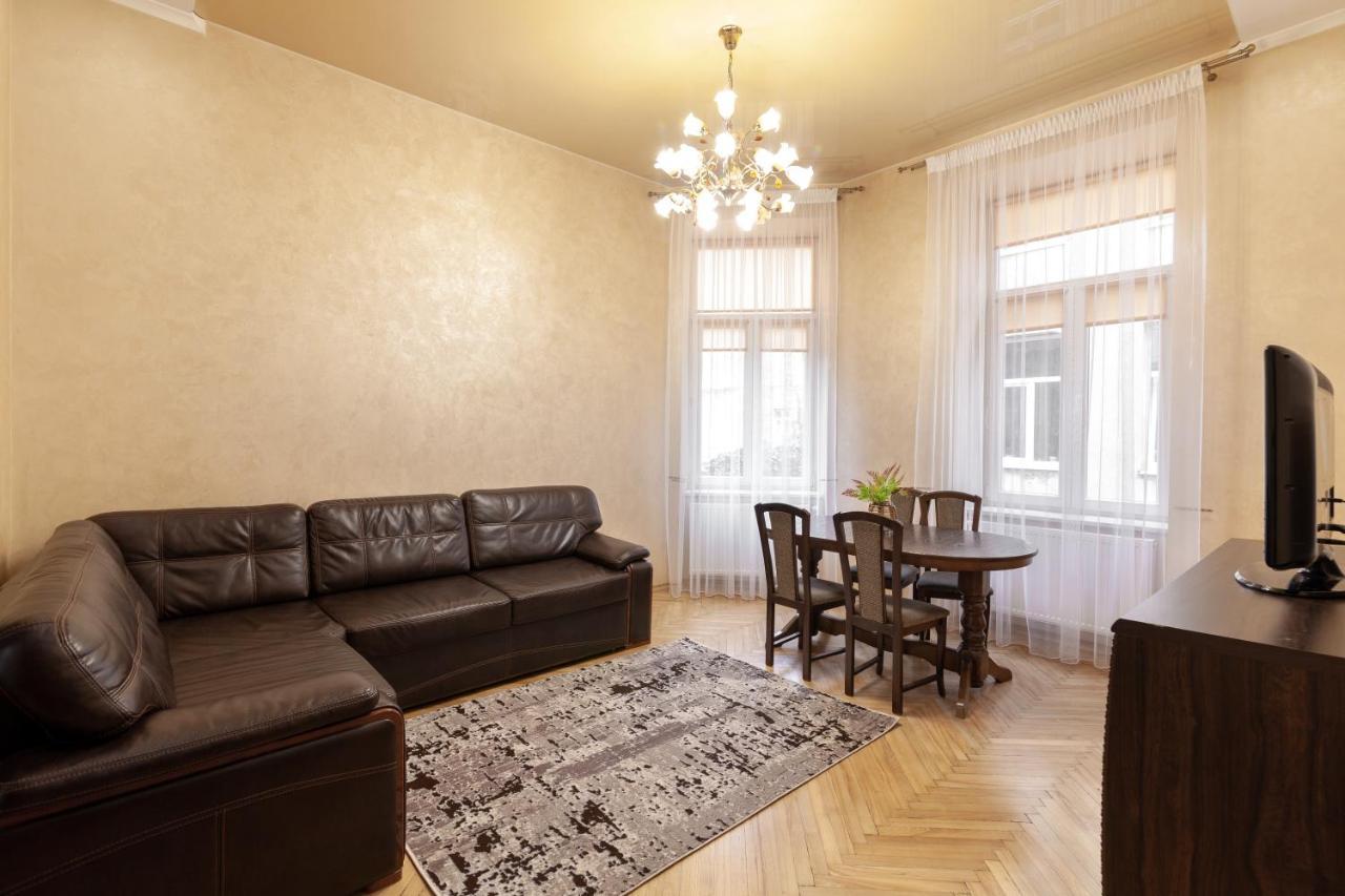 Alfa Apartments Levytskoho Lviv Exterior photo